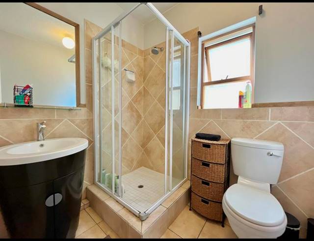 2 BEDROOM APARTMENT FOR SALE IN LONEHILL